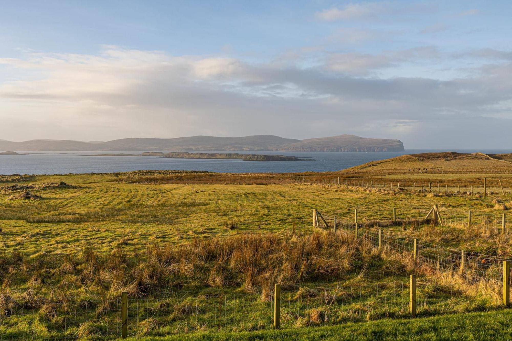 Long View Waternish Villa Halistra Exterior photo